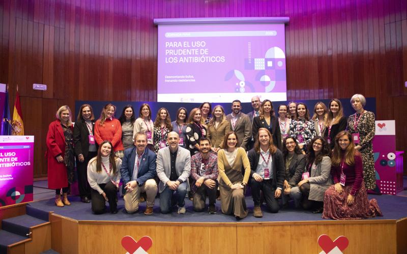 El PRAN celebra la jornada “Desmontando bulos, frenando resistencias” para promover el uso prudente de los antibióticos 